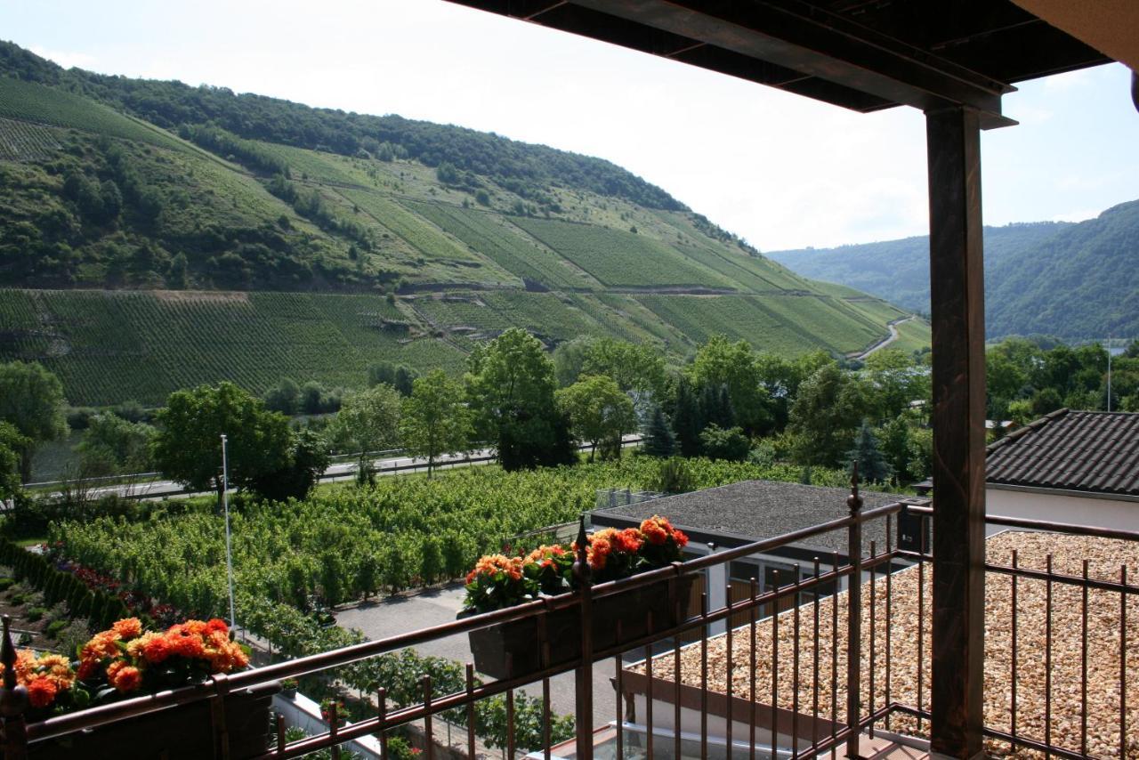 Weingut Goeres Hotell Briedel Rum bild